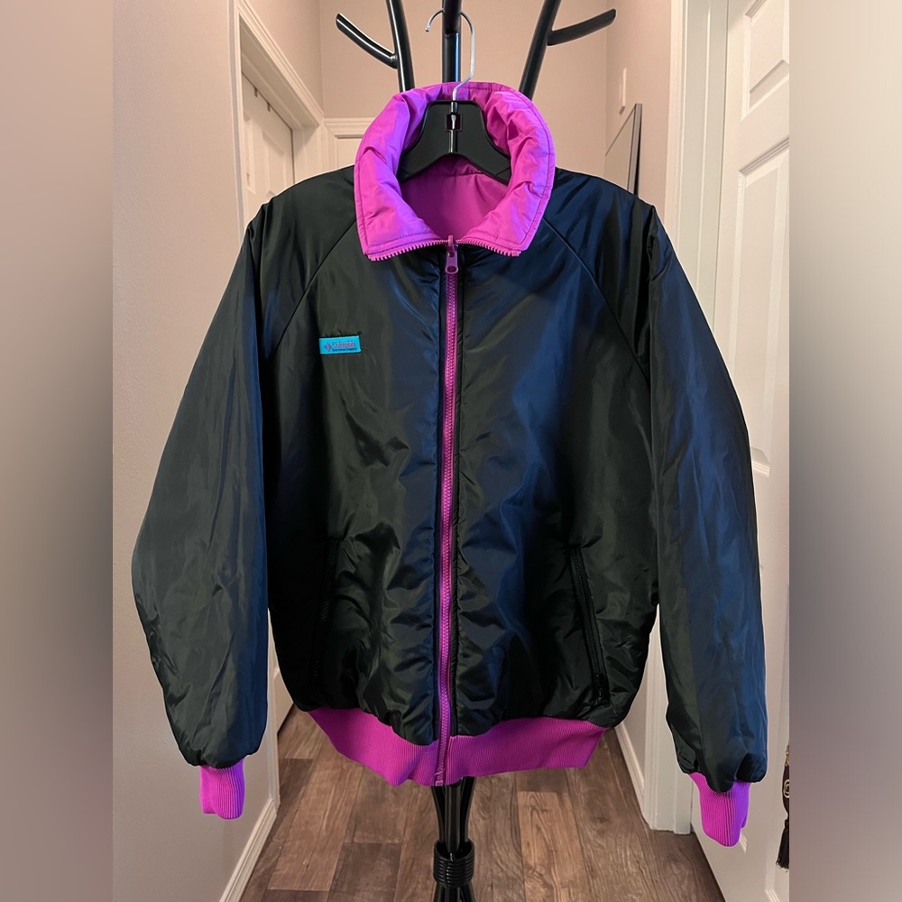 COLUMBIA Sportswear REVERSIBLE Fuchsia & Black medium weight NYLON Jacket - Picture 2 of 15